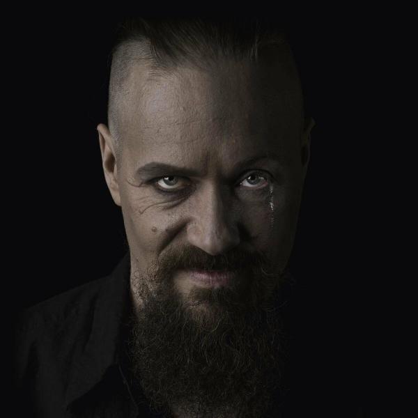 Ville Laihiala - Ei meillä ole kuin loisemme