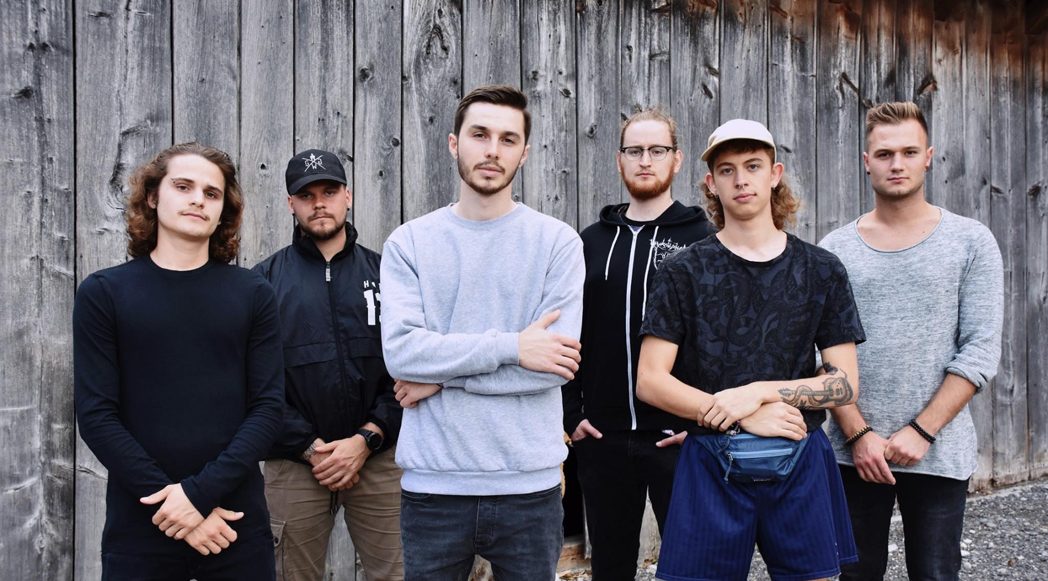 Ask for help. Домик из фильма последний настоящий мужчина. Хекс last man standing. Help last. Itisthatkid send help photo.